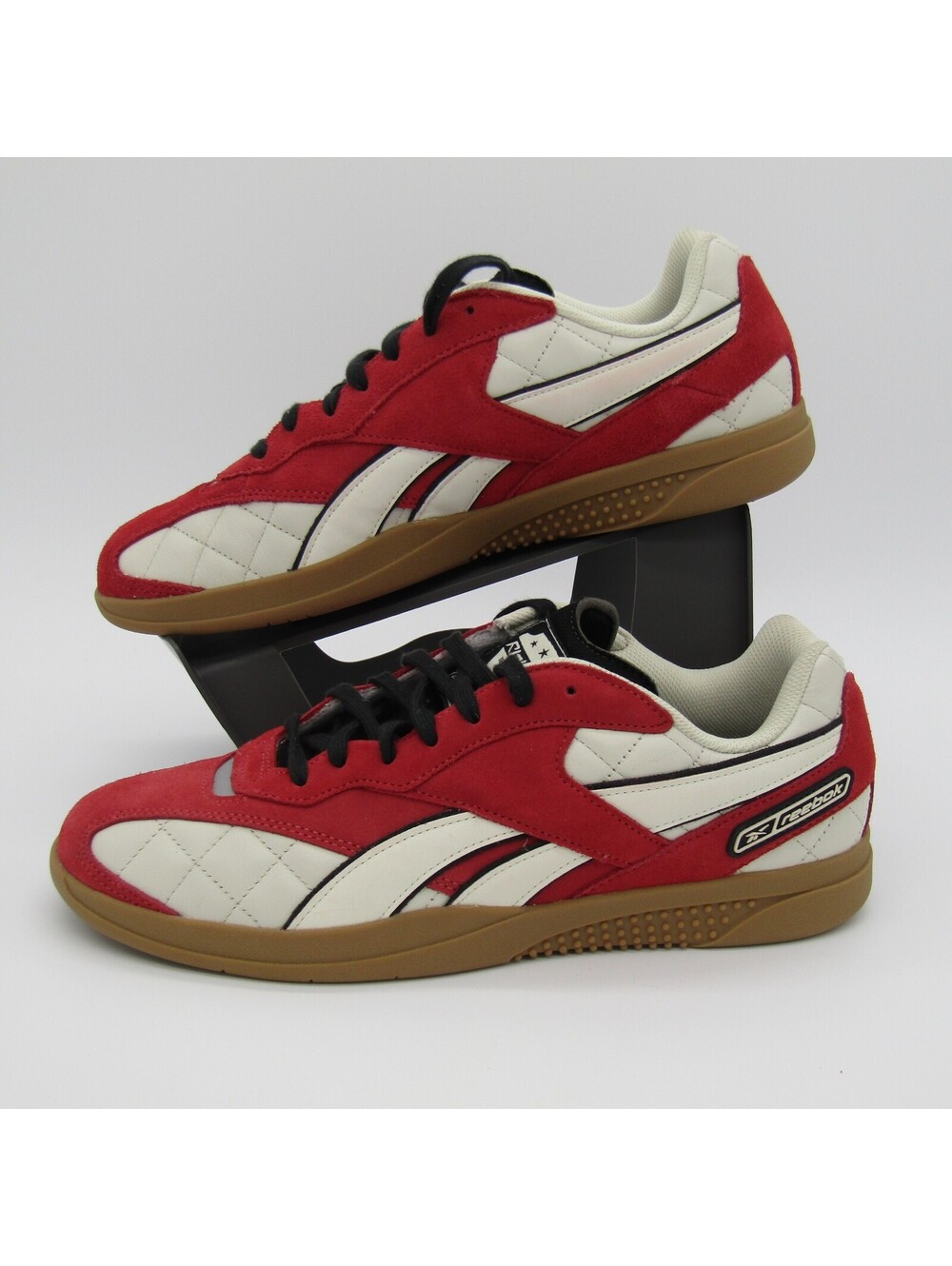 NWT Reebok Hammer Street Indoor Soccer Shoes Men's 11 Red Cream Gum Sole